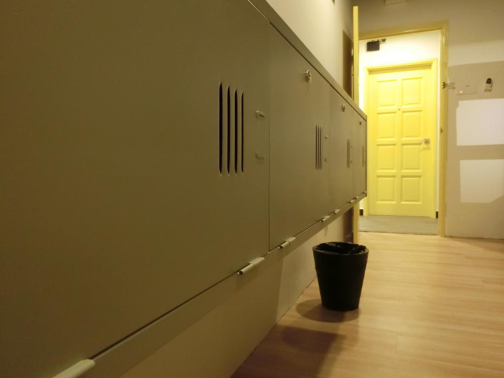 Revopackers Beds And Bunks Hostel Kuala Lumpur Luaran gambar
